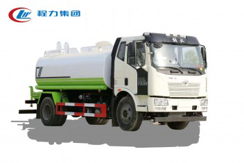 解放洒水车洒水车13吨