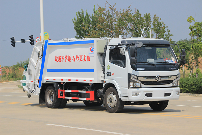 国六大多利卡8方压缩垃圾车