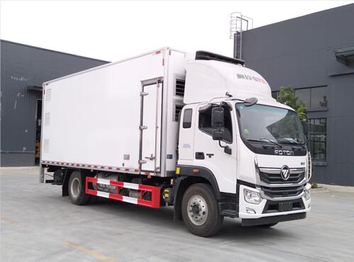 程力威牌CLW5180CCQB6型畜禽运输车